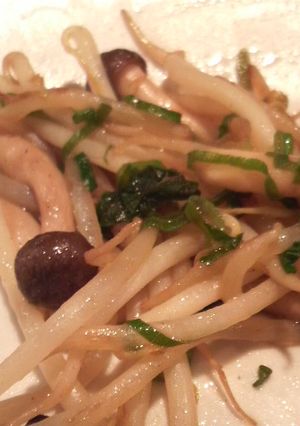 シャキウマ♪もやし&しめじの簡単炒め-レシピのメイン写真