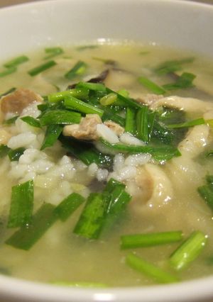風邪を治そう！鶏とシイタケとニラの中華粥-レシピのメイン写真