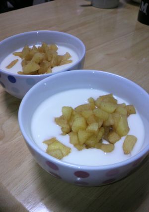 ヘルシー焼きりんご☆ヨーグルト-レシピのメイン写真