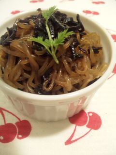 簡単!やみつきしらたきと塩昆布の炒め物-レシピのメイン写真
