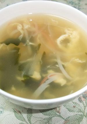 玉子とかにかまのピリ辛中華スープ-レシピのメイン写真