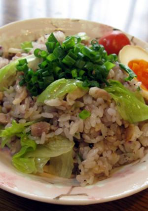 塩豚とレタスで✿春のチャーハン-レシピのメイン写真