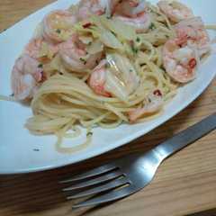รูปของ 大人パスタ☆エビのぺペロンチーノ