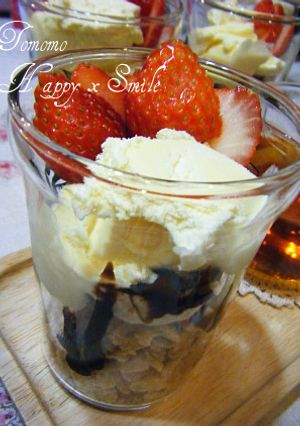 簡単いちごパフェ-レシピのメイン写真