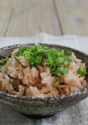 桜えびと塩こんぶの簡単炊き込みご飯-レシピのメイン写真