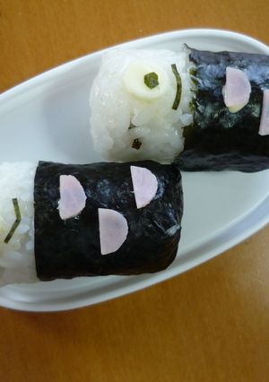 こどもの日に！こいのぼりおにぎり-レシピのメイン写真