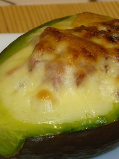 アボカドとサラミのマヨチーズ焼き-レシピのメイン写真