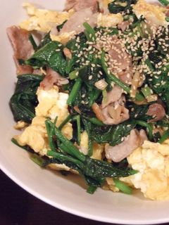 ほうれん草と豚肉と卵の炒め物-レシピのメイン写真