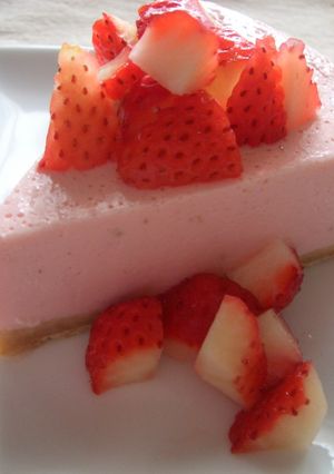 いちごのレアチーズケーキ♪-レシピのメイン写真