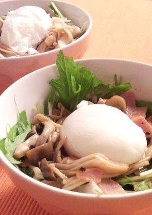 黄身がトロ〜リ!!キノコのホットサラダ☆-レシピのメイン写真