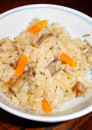 まいたけと人参の二目ご飯-レシピのメイン写真