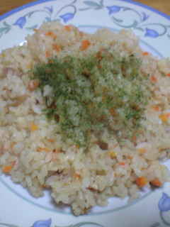 子どもが喜ぶ!炊飯器でツナピラフ-レシピのメイン写真