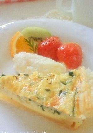 離乳食☆取り分け☆豆乳と卵黄でキッシュ-レシピのメイン写真