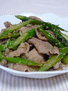 アスパラと豚肉の胡麻生姜炒め-レシピのメイン写真