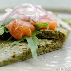 รูปของ そば粉と全粒粉のブリニ