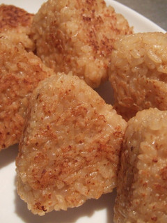 マヨで美味しい!焼きおにぎり-レシピのメイン写真