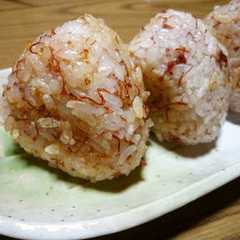 รูปของ コンビーフの焼きおにぎり