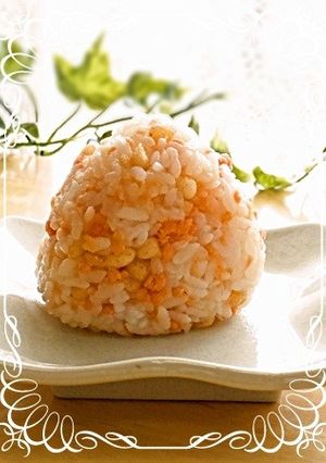 ☆天かすのおにぎり☆鮭フレーク入り-レシピのメイン写真