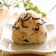 ☆天かすのおにぎり☆塩こんぶ入り