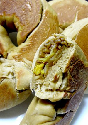 フライパンで変わり焼きそばパン-レシピのメイン写真