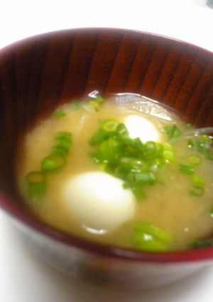 味噌汁inうずらの卵-レシピのメイン写真