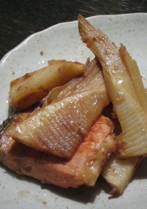 美味しいラー油で☆筍と鮭♪-レシピのメイン写真