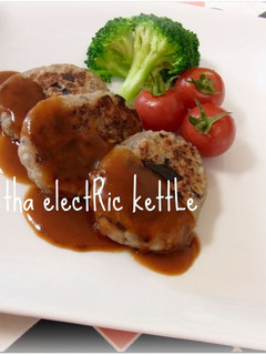 れんこんがお肉に?!ベジタブルバーグ-レシピのメイン写真