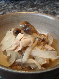 しめじと豚肉・大根の炒め煮♪-レシピのメイン写真