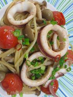 イカとプチトマトのバター醤油パスタ-レシピのメイン写真