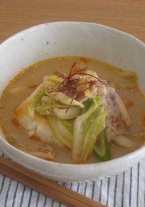 お腹も満足　お雑煮のごま豆乳仕立て-レシピのメイン写真