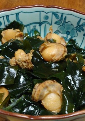 すぐできる☆ワカメとベビーホタテの煮物-レシピのメイン写真