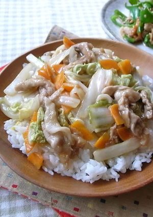 お手軽に！白菜＆人参＆豚コマの中華丼-レシピのメイン写真