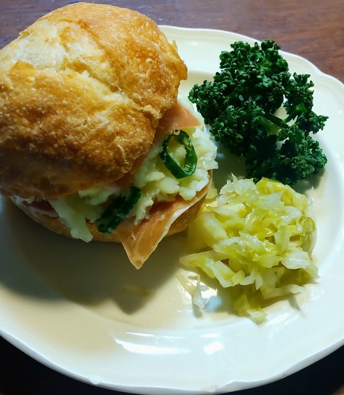 青唐ポテサラとプロシュートのサンドイッチ by guzavie 【クックパッド