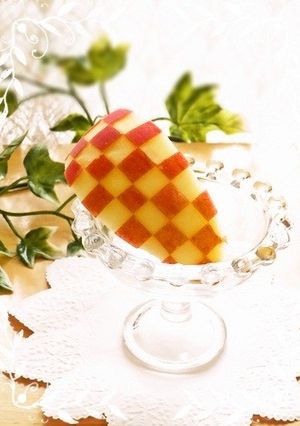 リンゴの皮むき（チェック柄）お弁当に❤-レシピのメイン写真