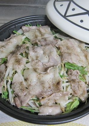 タジン鍋で豚バラ＆野菜蒸し-レシピのメイン写真