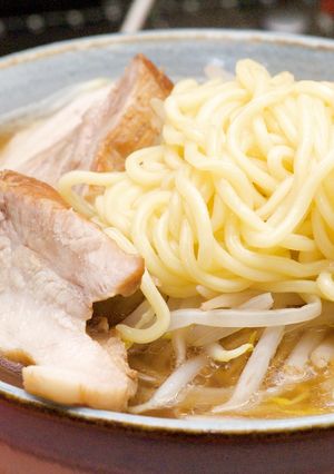 チャーシューの煮汁でちょっと本格ラーメン-レシピのメイン写真