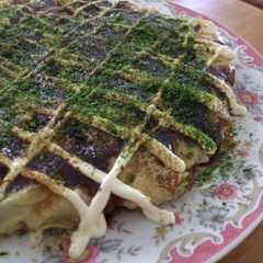 รูปของ 春キャベツと豚肉の簡単お好み焼き