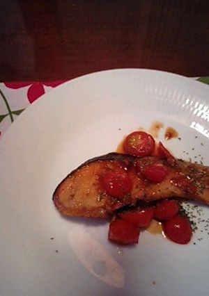 鮭とミニトマトの和風ソテー-レシピのメイン写真