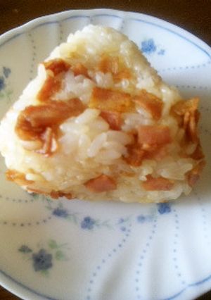 見た目ぶさいくな、醤油ベーコンおにぎり-レシピのメイン写真