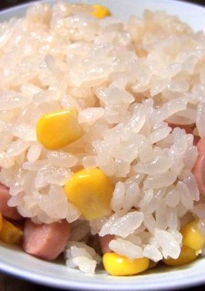 ポールウインナーとコーンの炊き込みごはん-レシピのメイン写真