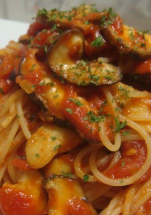 いろいろきのこのトマトソースパスタ-レシピのメイン写真