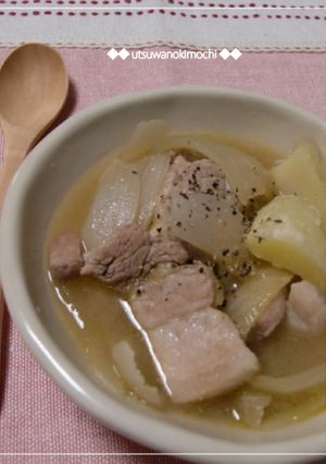 豚バラとじゃが玉の味噌コンソメスープ-レシピのメイン写真