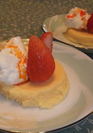 ヨーグルトケーキにアイスをのせて-レシピのメイン写真