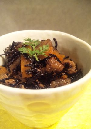 割烹料理屋さんのひじきの煮物-レシピのメイン写真