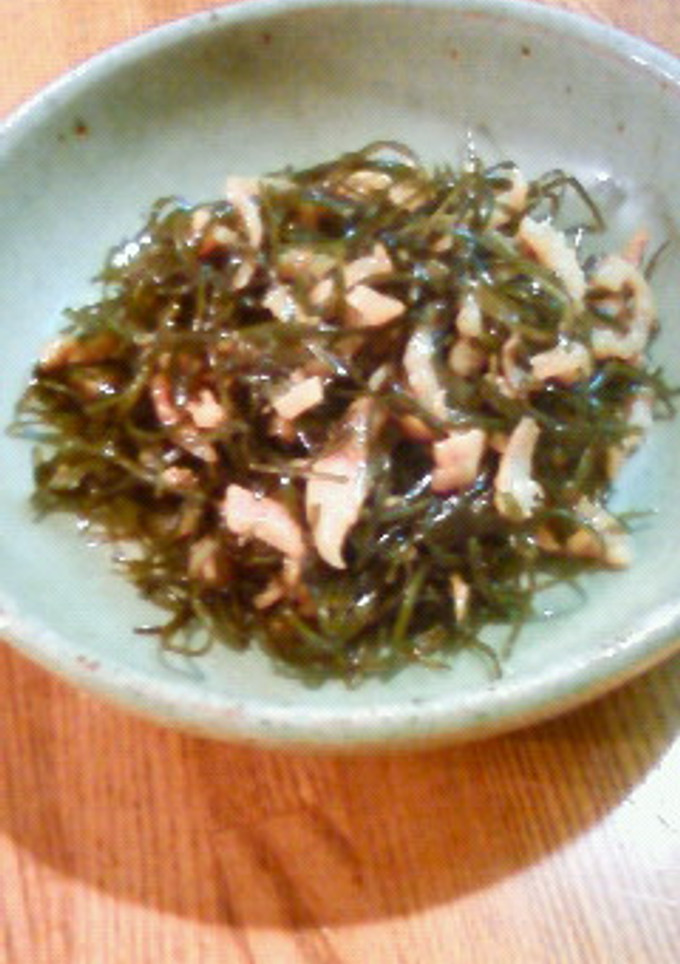 鶏皮と刻み昆布のしょうが炒め-レシピのメイン写真