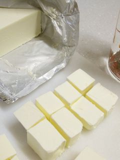 クリームチーズが綺麗に切れる方法-レシピのメイン写真