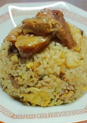 レトルト(^^ゞ豚角煮で簡単チャーハン♪-レシピのメイン写真