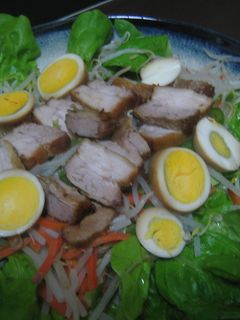 蒸し野菜とエバラすき焼きのたれで作る角煮-レシピのメイン写真