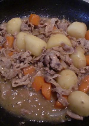 フライパンでつくる味のしみた肉じゃが-レシピのメイン写真
