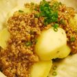 新じゃがのそぼろあんかけ